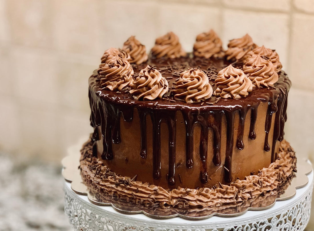 Présentoir à gâteau mariage élégant avec wedding cake