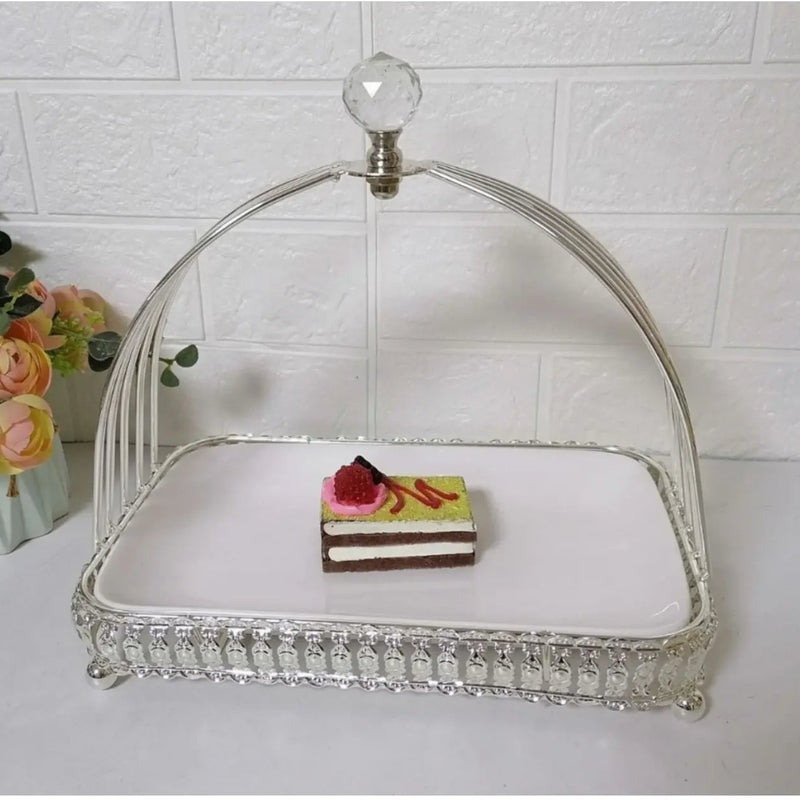 Présentoir Gâteau Céramique Doré – mise en situation buffet de mariage