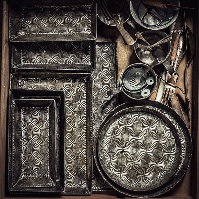 Bandeja de pan redonda de hierro retro, plato para pasteles de metal vintage, accesorios de fotografía para aperitivos, bandeja de almacenamiento, decoración de cocina para el hogar, restaurante