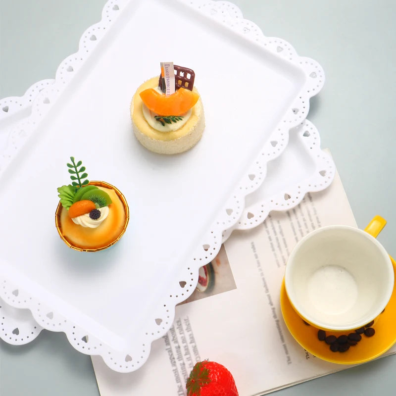 Présentoir Gâteau Doré Porcelaine Blanche