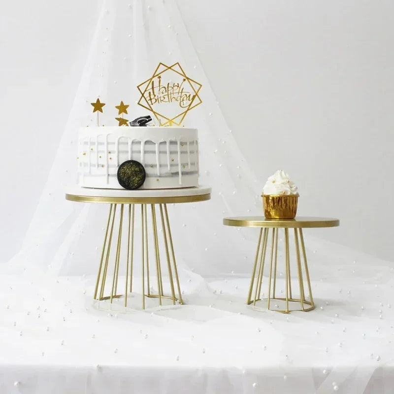 Présentoir Gâteau Métal Doré Mariage – mise en scène buffet sucré salé