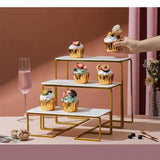 Présentoir Cupcake Doré Métal Élégant – accessoire buffet de réception luxueux
