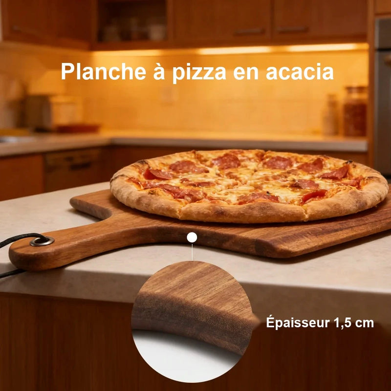 Planche à pizza en acacia dans une cuisine avec pizza