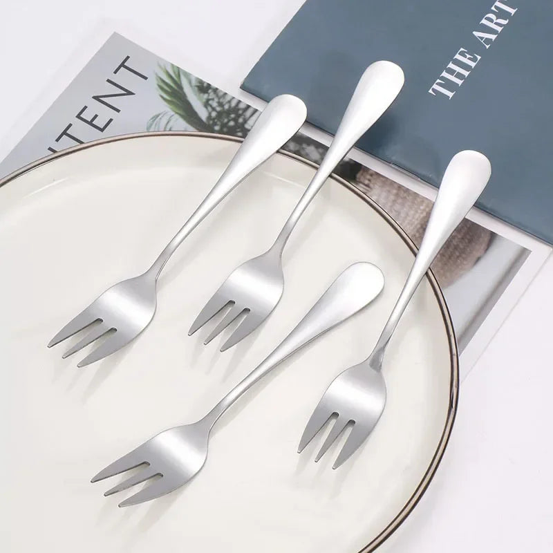 Juego de 6 tenedores para fruta y postre, pequeños y delicados para recibir invitados, set de mini tenedores de acero inoxidable