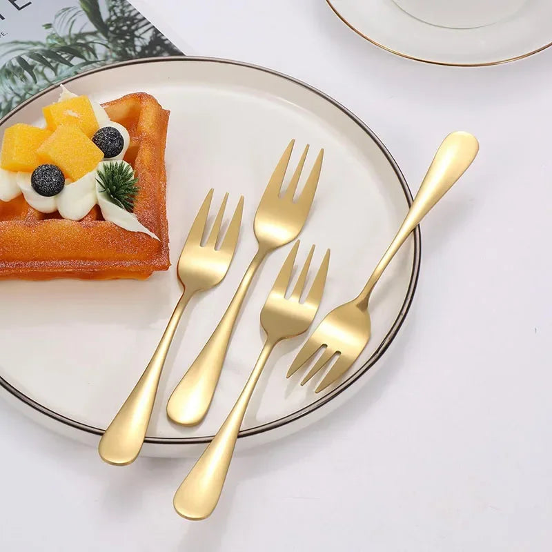 Juego de 6 tenedores para fruta y postre, pequeños y delicados para recibir invitados, set de mini tenedores de acero inoxidable