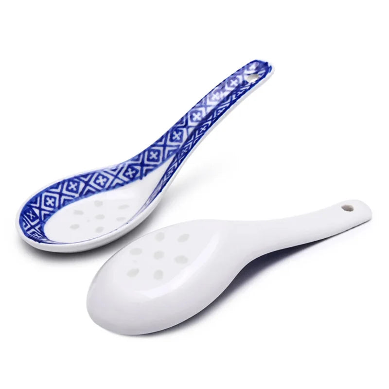5 uds. Cuchara de cerámica práctica, cuchara de estilo chino para gachas, vajilla, cucharas de sopa azul y blanca para el hogar y restaurante