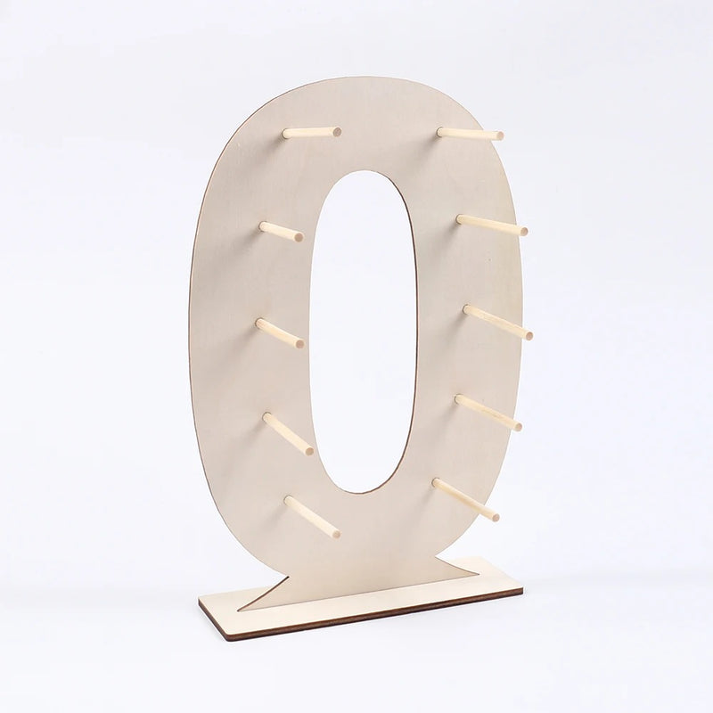 Présentoir donuts chiffre – décoration table réception élégante