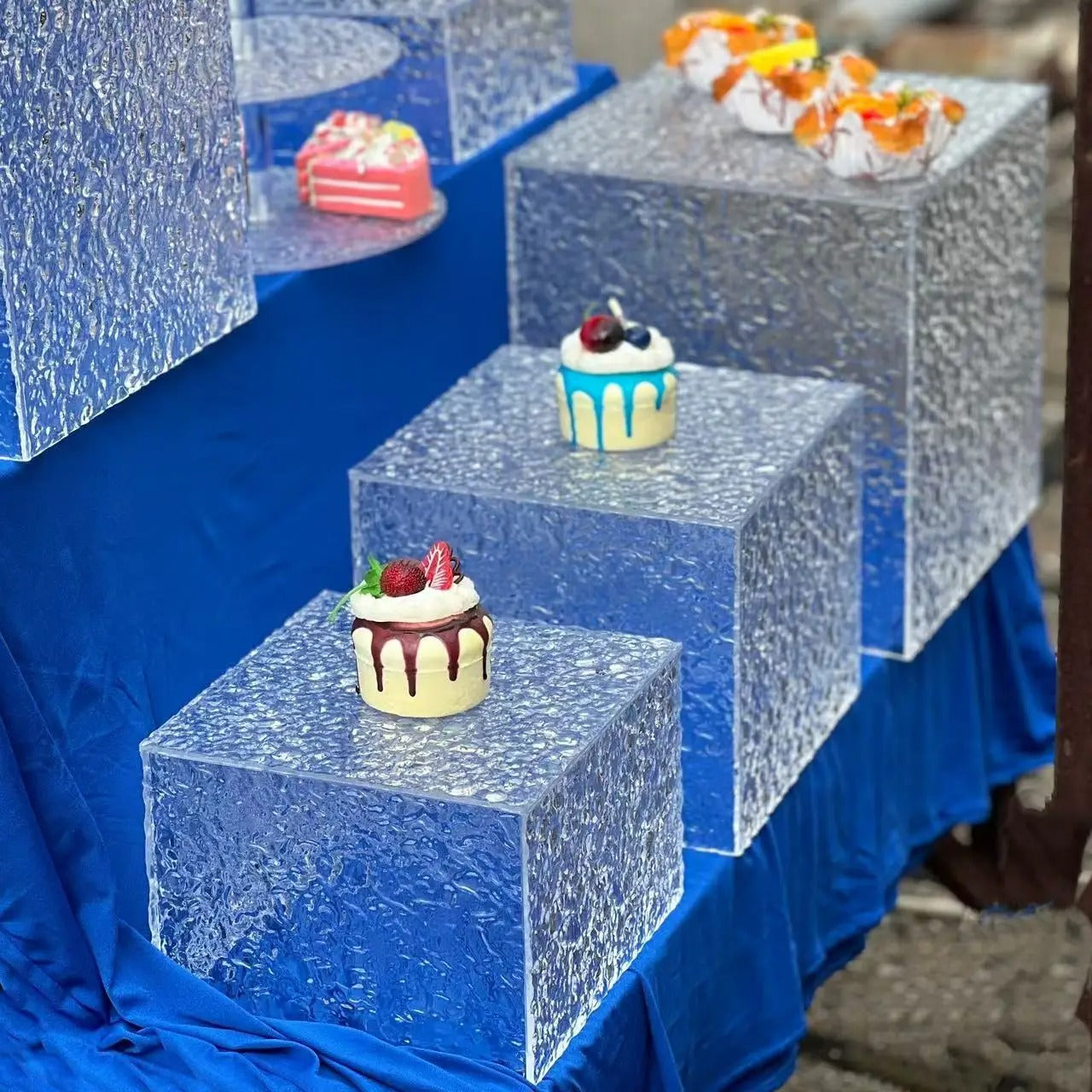 Présentoir acrylique buffet effet glaçon