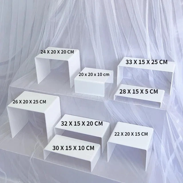 Présentoir acrylique blanc – ambiance mariage romantique et raffinée