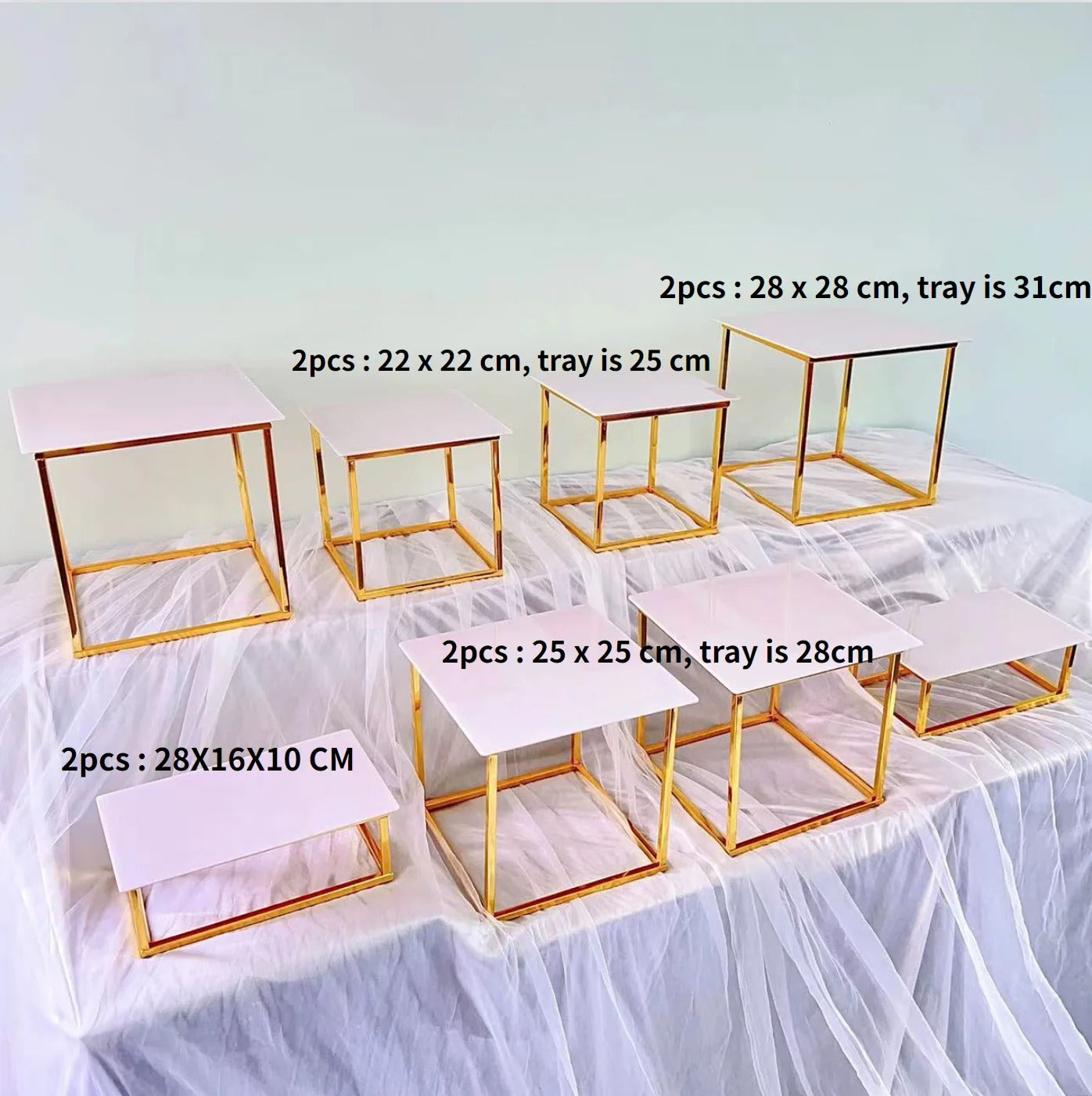 Présentoir buffet doré et blanc lot 8